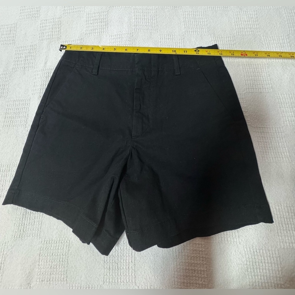 Banana Republic Black Chino Flat-Front  High rise, Women's Shorts